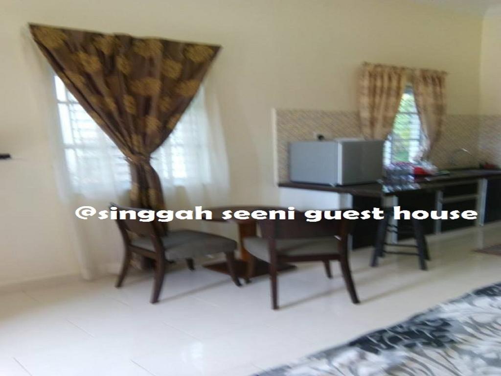 Singgah Seeni Guest House Padang Mat Sirat ภายนอก รูปภาพ